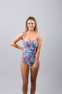 TWIST ONE PIECE